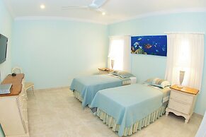 Compass Point Dive Resort