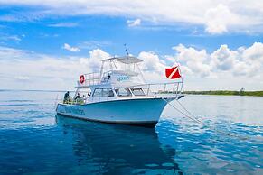 Compass Point Dive Resort