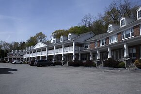 Inn on the Hudson