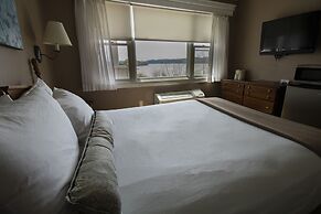 Inn on the Hudson