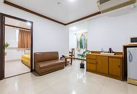 Collection O Howard Square Boutique Hotel