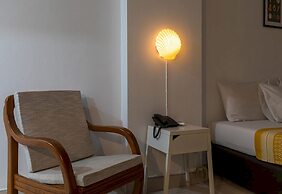 Collection O Howard Square Boutique Hotel