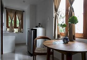 Collection O Howard Square Boutique Hotel