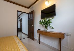 Collection O Howard Square Boutique Hotel