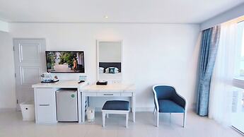 Andaman Beach Suites Hotel