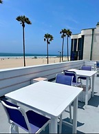 Venice on the Beach Hotel