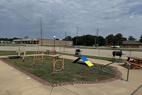 Super 8 by Wyndham Independence KS