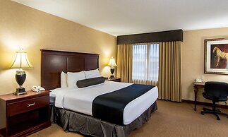 The Grand Hotel - Salem