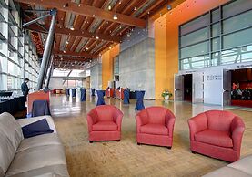 The Grand Hotel - Salem