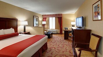 The Grand Hotel - Salem