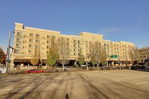 The Grand Hotel - Salem