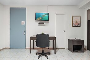 Borinquen Beach Inn