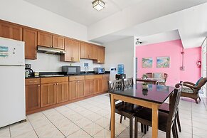 Borinquen Beach Inn