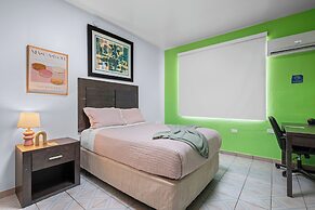 Borinquen Beach Inn