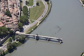 Kyriad Avignon Palais Des Papes