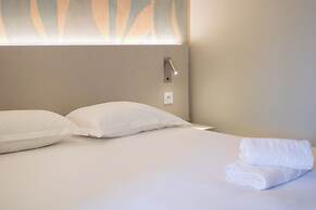 Brit Hotel Avignon Sud