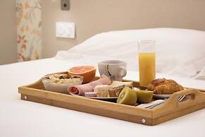 Brit Hotel Avignon Sud