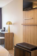 Brit Hotel Avignon Sud