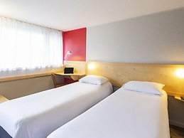 Greet Hotel Angouleme
