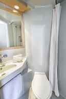 Greet Hotel Angouleme