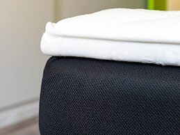 Greet Hotel Angouleme