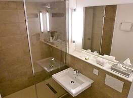 Kyriad Bordeaux - Mérignac Aéroport