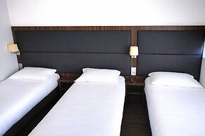 Kyriad Bordeaux - Mérignac Aéroport