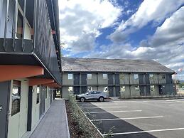 Campanile NATURE - Clermont Ferrand Nord Riom