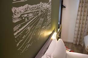 Hôtel, restaurant Kyriad Fréjus