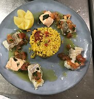 Hôtel, restaurant Kyriad Fréjus