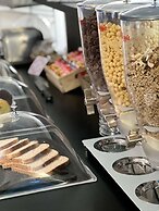 Hôtel, restaurant Kyriad Fréjus