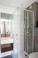 Hôtel, restaurant Kyriad Fréjus