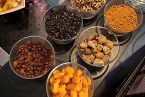 Hôtel, restaurant Kyriad Fréjus