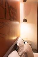 Hôtel, restaurant Kyriad Fréjus