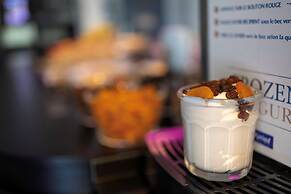 Hôtel, restaurant Kyriad Fréjus