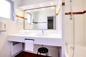 Hôtel Kyriad Nîmes Centre