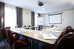 Hotel Campanile Grenoble Nord - Saint Egrève