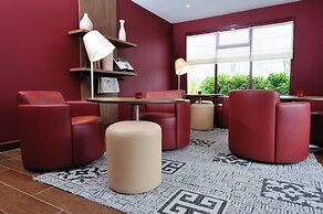 Campanile Lyon Est - Aéroport Saint Exupéry