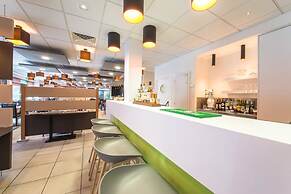 Mandarina Luxembourg Airport Hotel