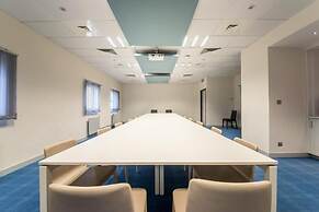 Mandarina Luxembourg Airport Hotel