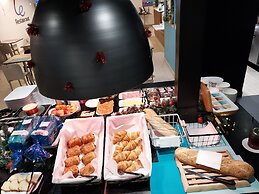 Kyriad Direct Marseille Est - La Valentine