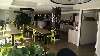 Hôtel Kyriad Lyon Est
