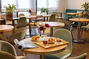 Hotel Paris Louis Blanc