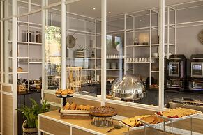 Hotel Paris Louis Blanc