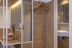 Hotel Paris Louis Blanc