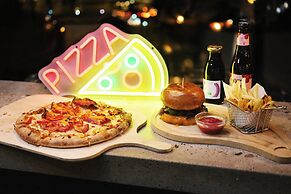 Moxy Paris Bastille France