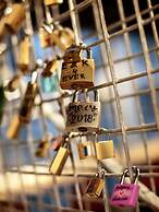 Moxy Paris Bastille France