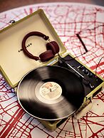 Moxy Paris Bastille France