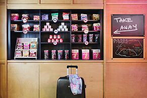 Moxy Paris Bastille France