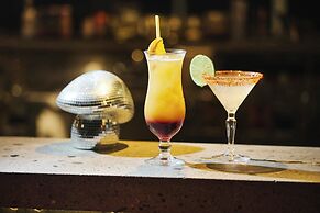 Moxy Paris Bastille France